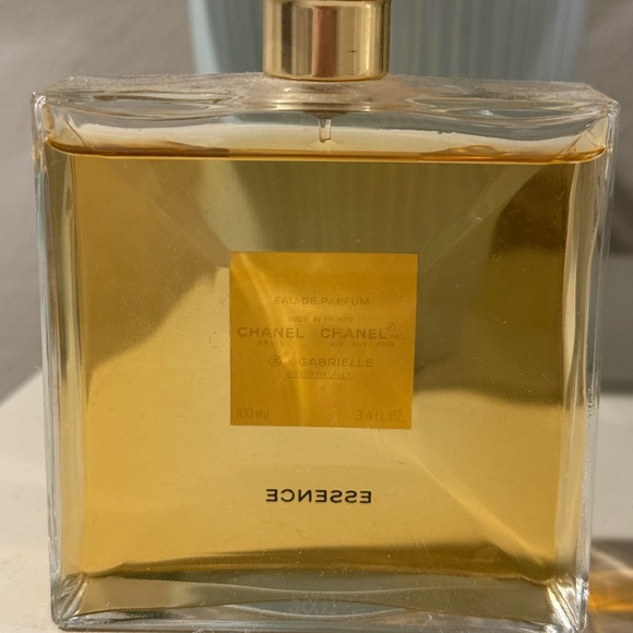 CHANEL Gabrielle Essence 3.4 OZ - Picture 2 of 2